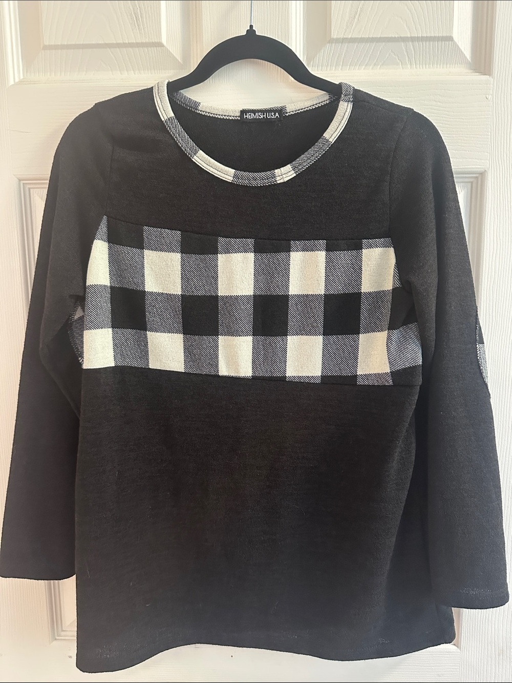 Hemish USA Black & White Buffalo Plaid Accent 3/4 Sleeve Knit Top